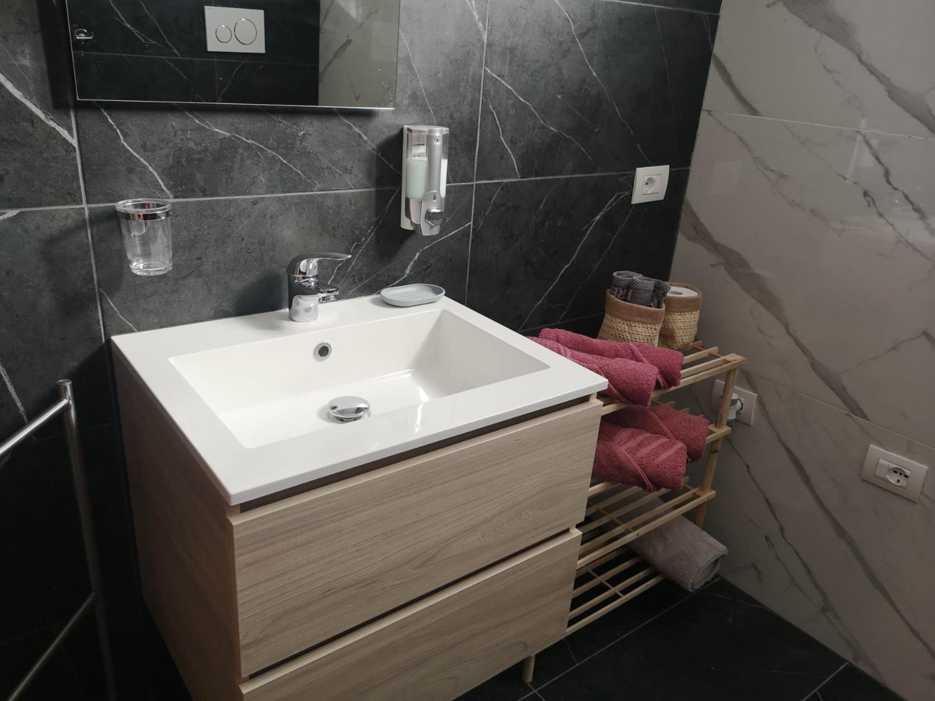 La Porta Verde 8 콜레키오 외부 사진